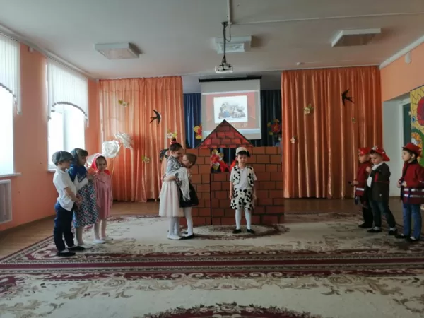 Театрлизованная постановка "Пожарные собаки"